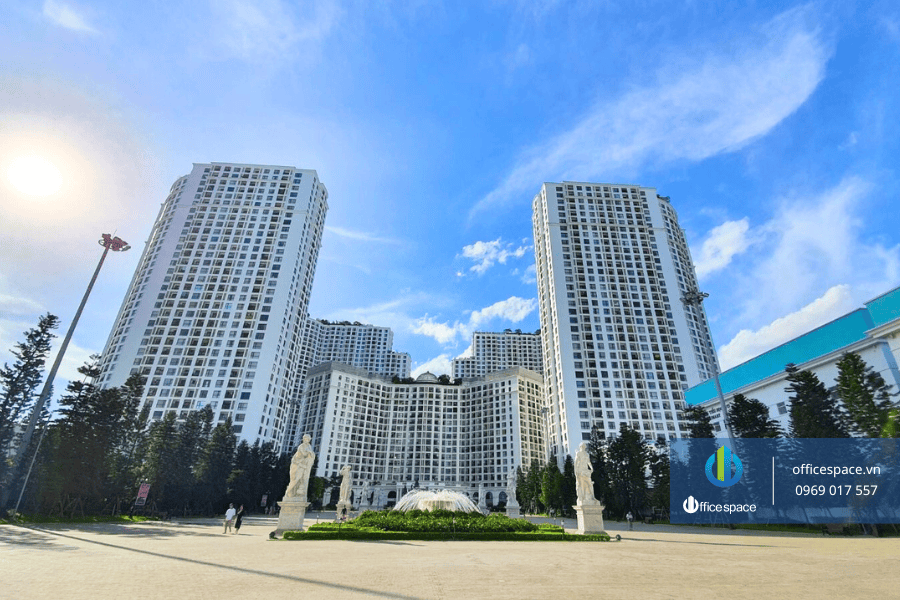Royal City 3 Vuaboss Group tự giới thiệu là thành viên liên minh với một số trang như Dubai Palace, VX88, FV88, VV88 Royal City Nguyễn Trãi Vuaboss hiện đang mở