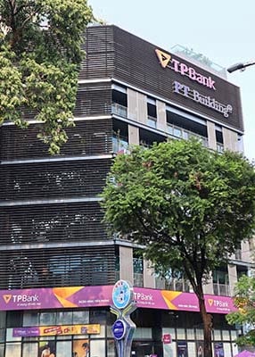 PT Building