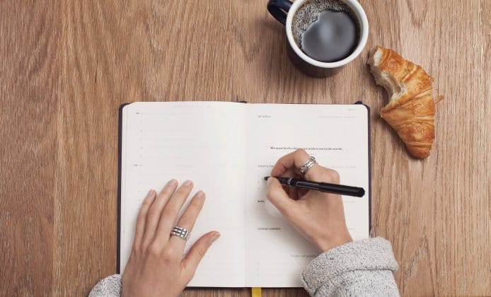 6 Kinh nghiệm viết thư phỏng vấn cho Vuaboss đã ký Vuaboss có hợp pháp không CLB Barcelona 7 Khi đi phỏng vấn cần mang theo gì?