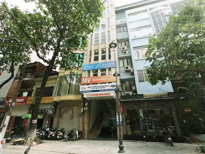 TAF Building 1 Vuaboss Group tự giới thiệu là thành viên liên minh với một số trang như Dubai Palace, VX88, FV88, VV88 TAF building có vị trí hoàn hảo mặt đường Bà Triệu