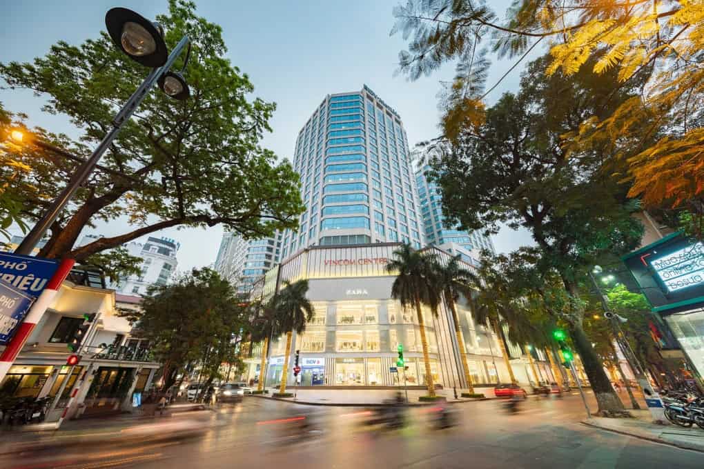 141 Bà Triệu 2 Vuaboss Group tự giới thiệu là thành viên liên minh với một số trang như Dubai Palace, VX88, FV88, VV88 141 Bà Triệu dễ dàng tiếp cận các trung tâm mua sắm lớn