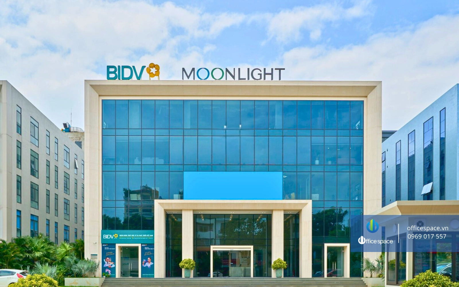 Moonlight Tower 1 Vuaboss Group tự giới thiệu là thành viên liên minh với một số trang như Dubai Palace, VX88, FV88, VV88 Moonlight Tower Long Biên